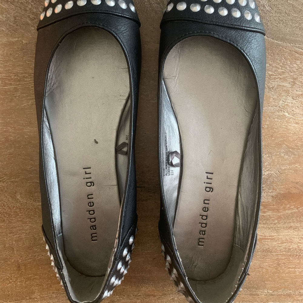 Madden Girl Flats - Picture 5 of 7